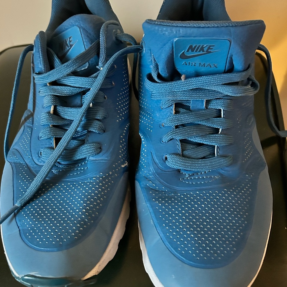 Nike Air Max 1 Ultra Moire Blue Women's lightweight Sneakers.
